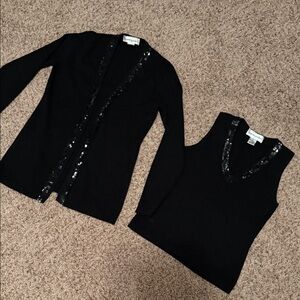 BLOOMINGDALES CASHMERE TWO PIECE SET